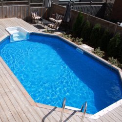 Swimming pool 44