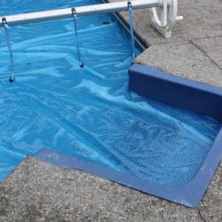 89  Pool with cover