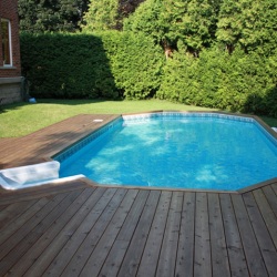Swimming pool 37
